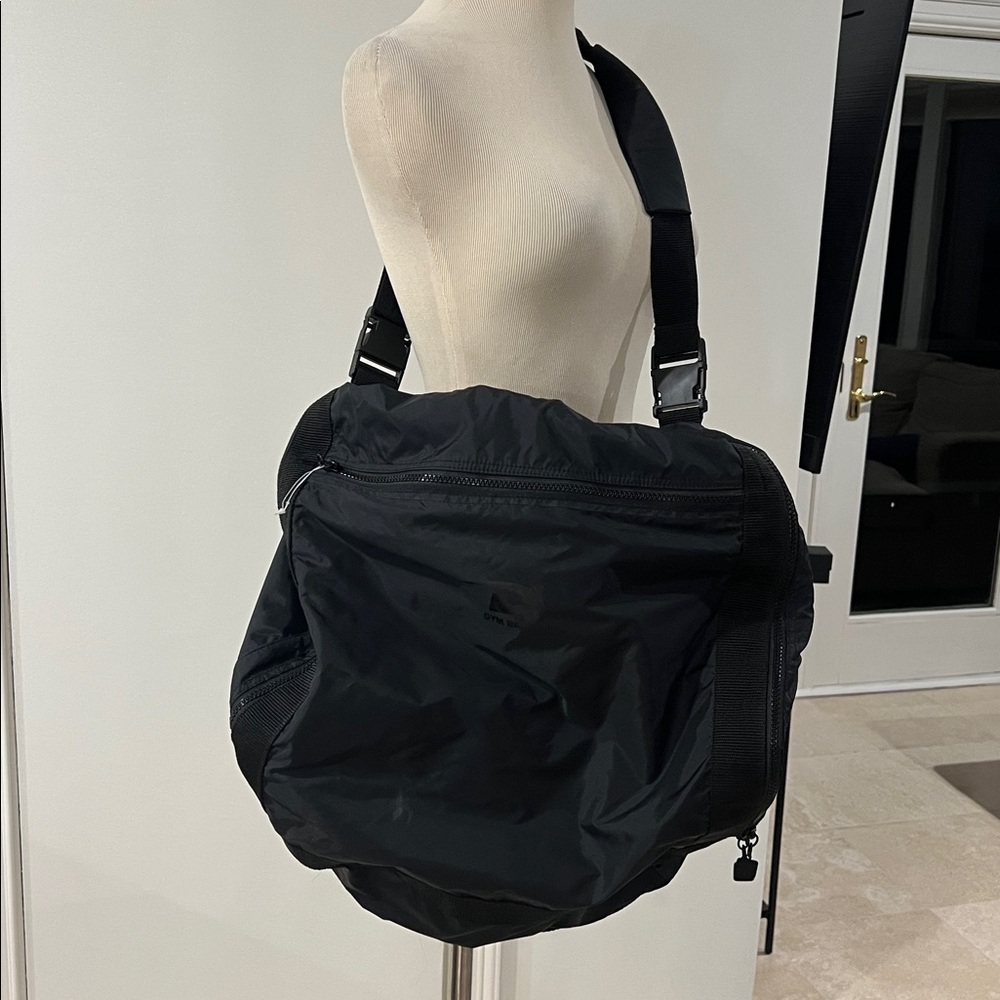 DKNY Black Nylon Gym Bag  NWOT
